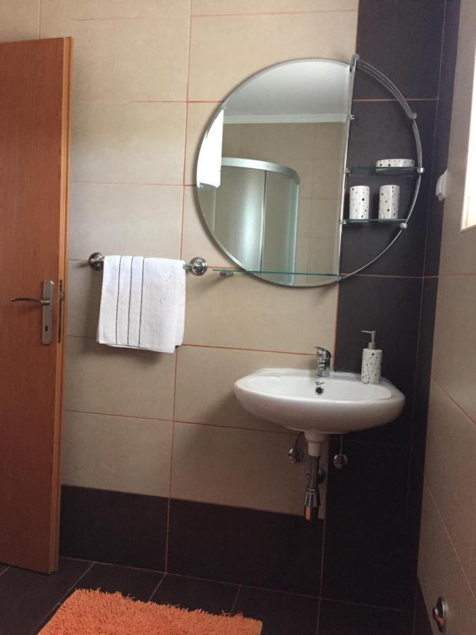 Apartments Kukuruzovic Vrh  Bagian luar foto